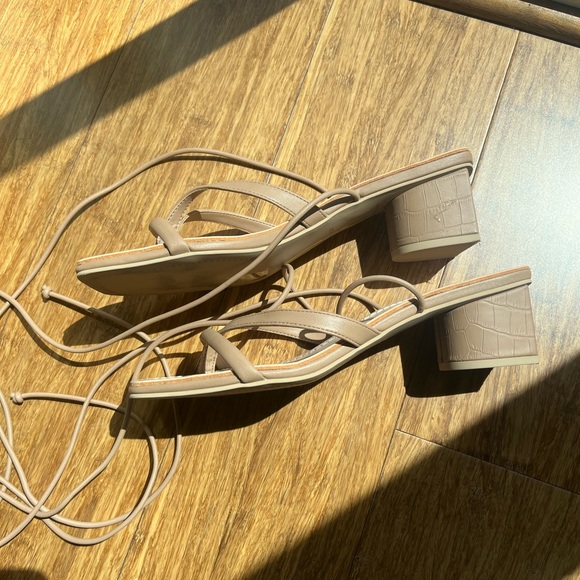 Dolce Vita - Jami Sandals in Cafe Stella - Picture 7 of 8